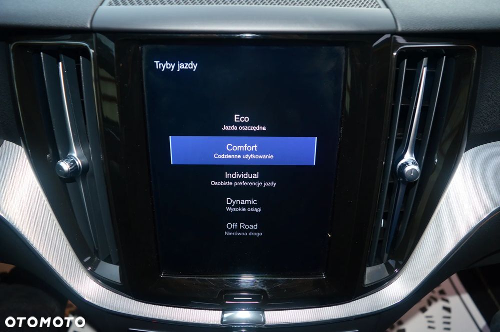 Volvo XC 60 B4 D Geartronic RDesign - 30