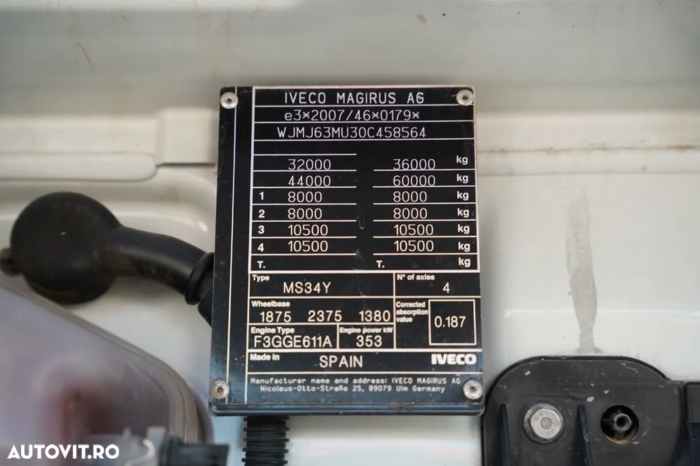 Iveco X-WAY 480 / 8X4 / BASCULATOR DUBLU / BANCĂ LATERALĂ HIDRODOXICĂ / PERDĂ ELECTRICĂ / ANVELOPE 100% / - 39