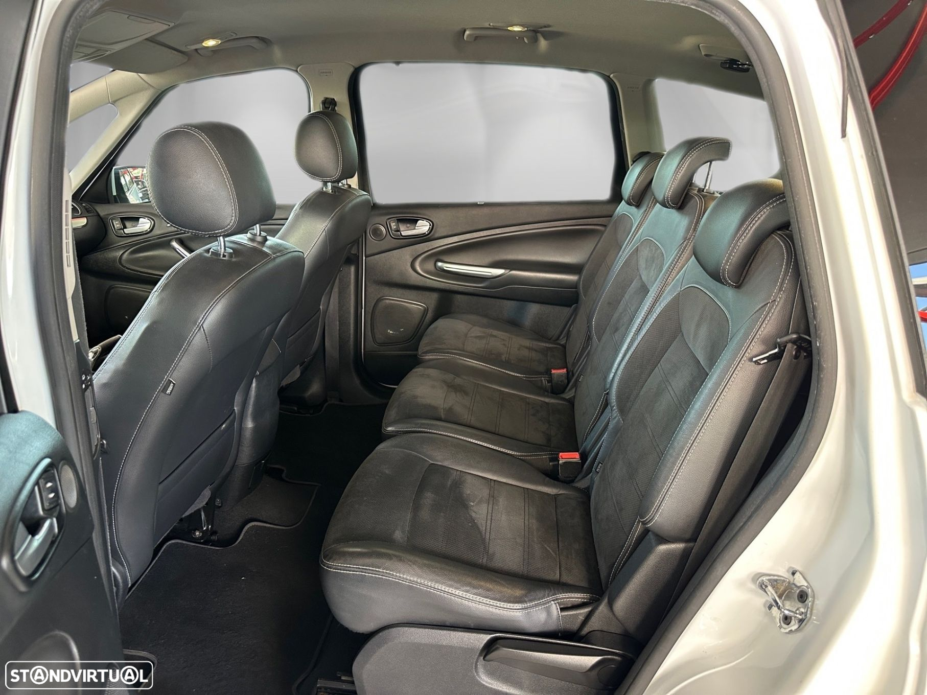 Ford S-Max - 9
