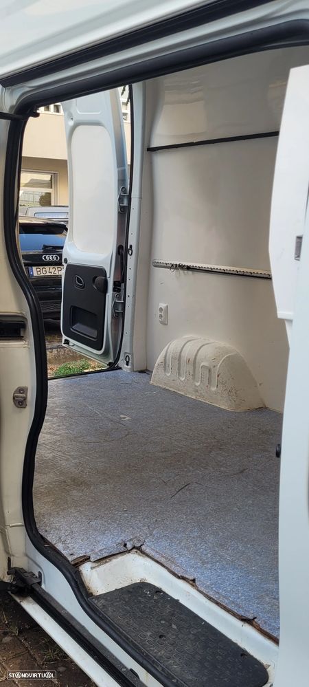 Renault Trafic - 8