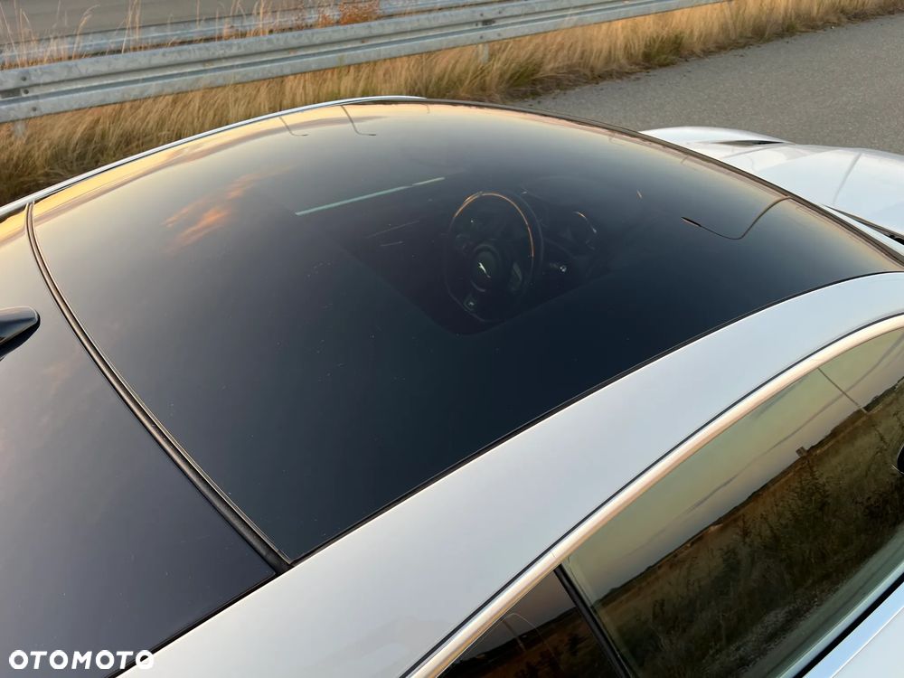 Jaguar F-Type R Coupe AWD - 10