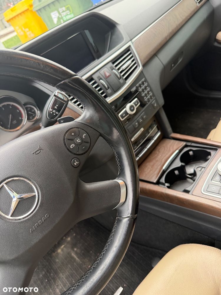 Mercedes-Benz Klasa E 250 CDI DPF BlueEFFICIENCY 7G-TRONIC Avantgarde - 8