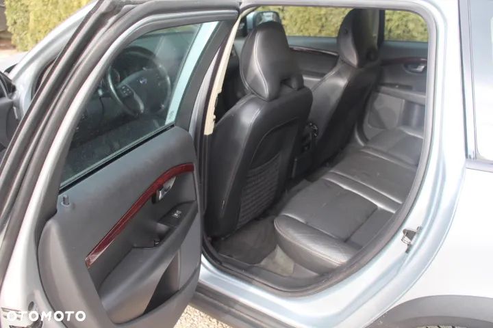 Volvo XC 70 3.2 AWD Momentum - 21