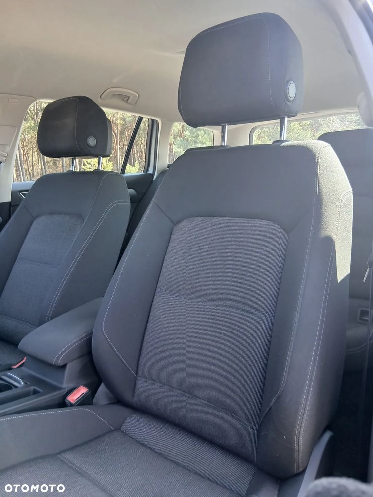 Volkswagen Passat 2.0 TDI SCR DSG Trendline - 21