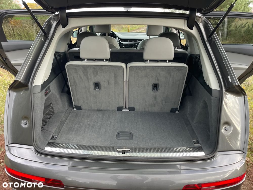 Audi Q7 3.0 TFSI Quattro Tiptr - 24