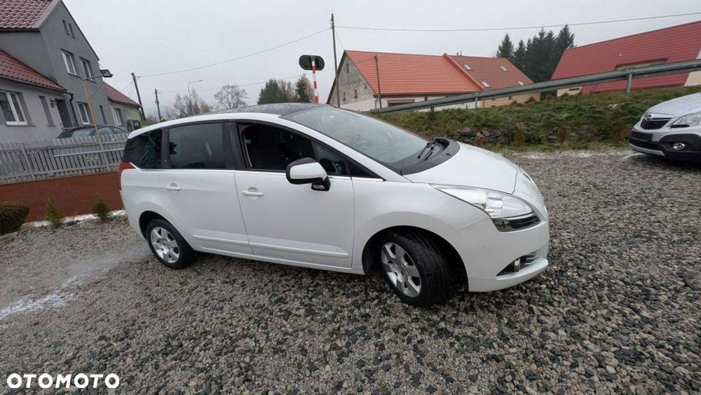 Peugeot 5008 - 6