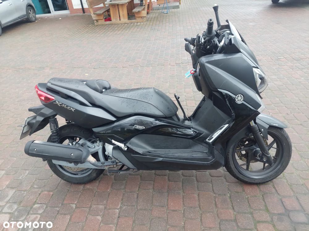 Yamaha X-max - 6