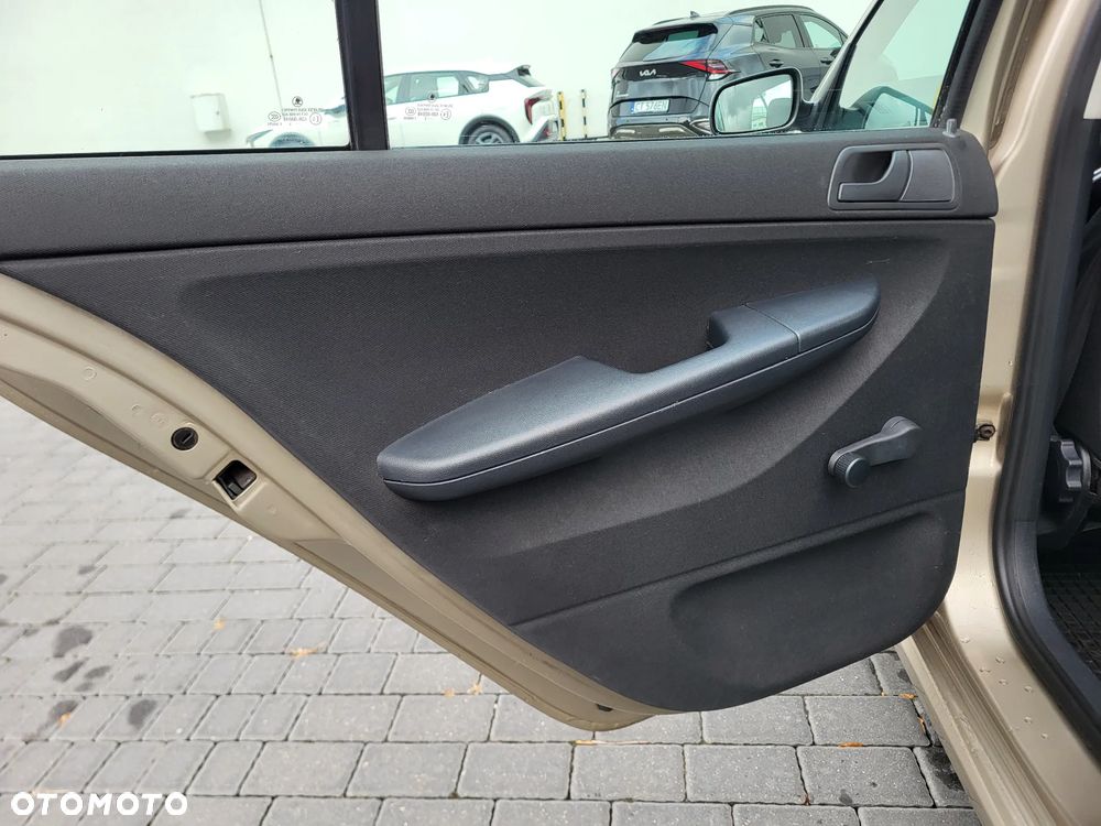 Skoda Fabia 1.4 16V Classic - 12