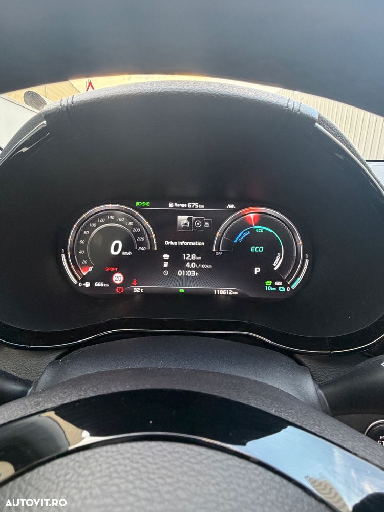 Kia XCeed - 11