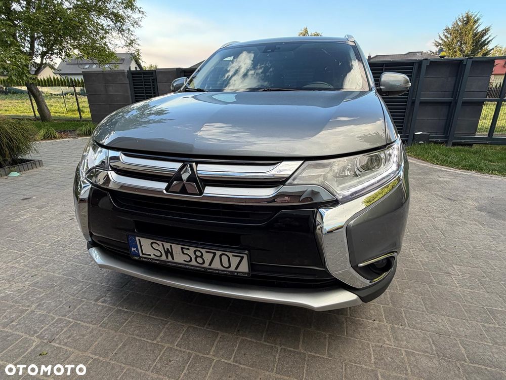 Mitsubishi Outlander - 4