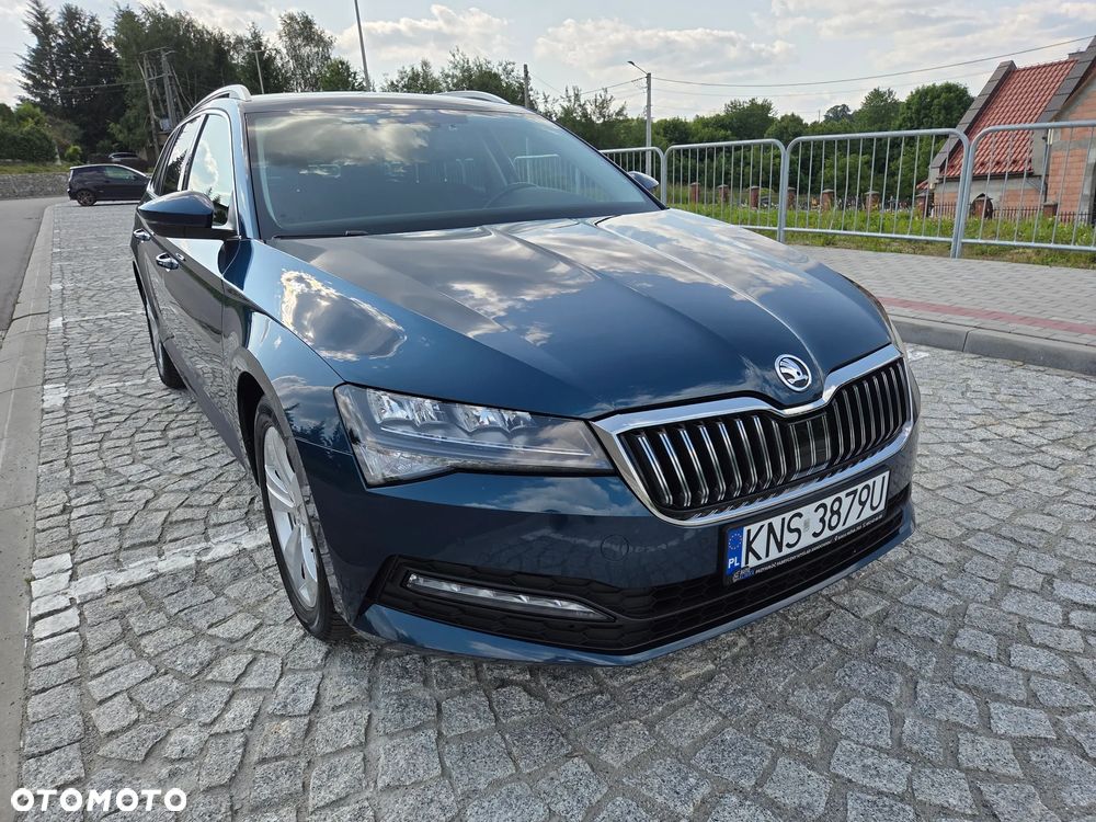 Skoda Superb 2.0 TDI Ambition DSG - 2
