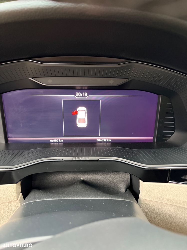 SKODA Superb 2019 — imagine 14