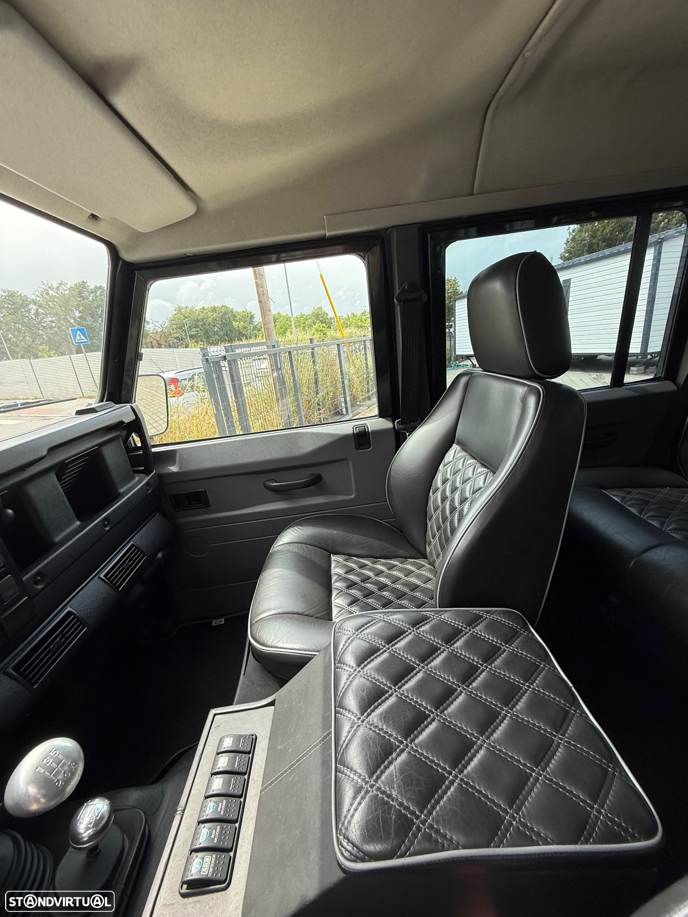 Land Rover Defender 130 CD 2.5 Td5 S - 18