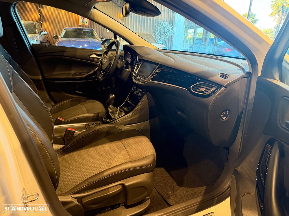 Opel Astra 1.6 CDTI Dynamic Sport S/S - 21