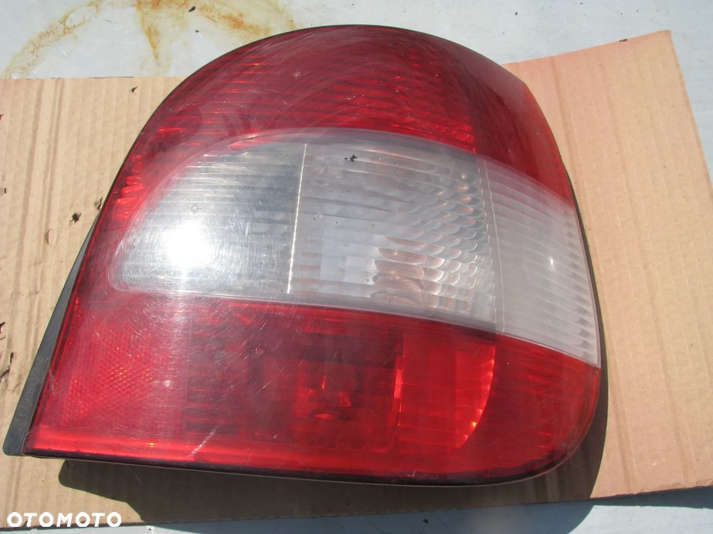LAMPA PRAWA TYŁ TYLNA RENAULT SCENIC  LIFT - 2