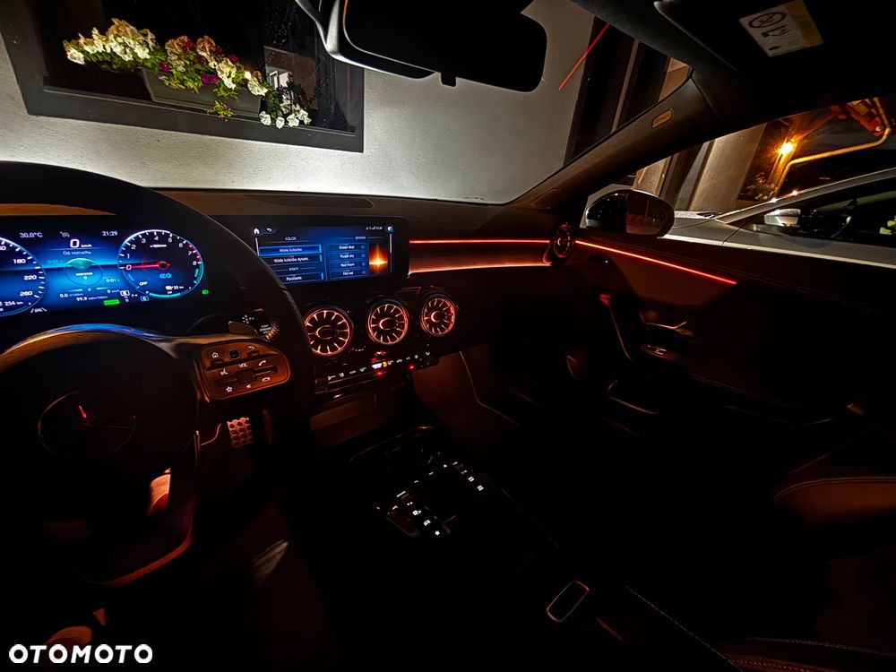 Mercedes-Benz CLA 250 e 8G-DCT Edition 2021 - 13