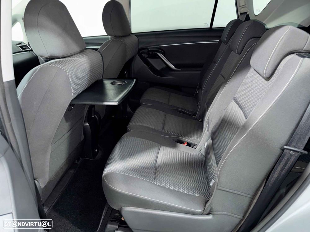 Toyota Verso 1.6 D-4D Comfort - 15