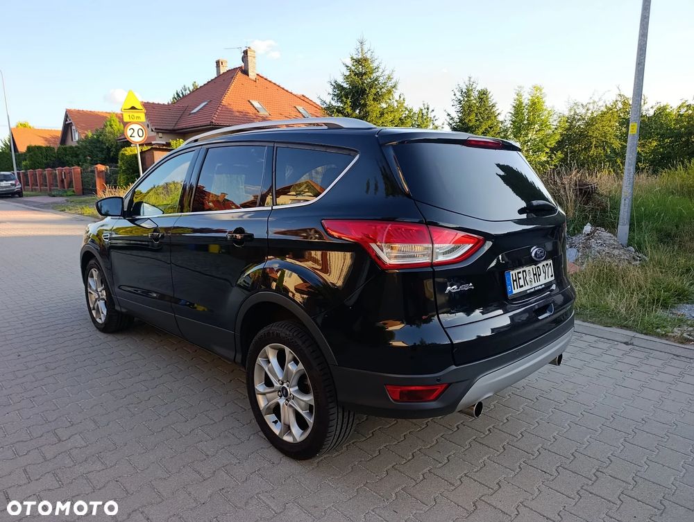Ford Kuga 2.0 TDCi 2x4 Titanium - 5