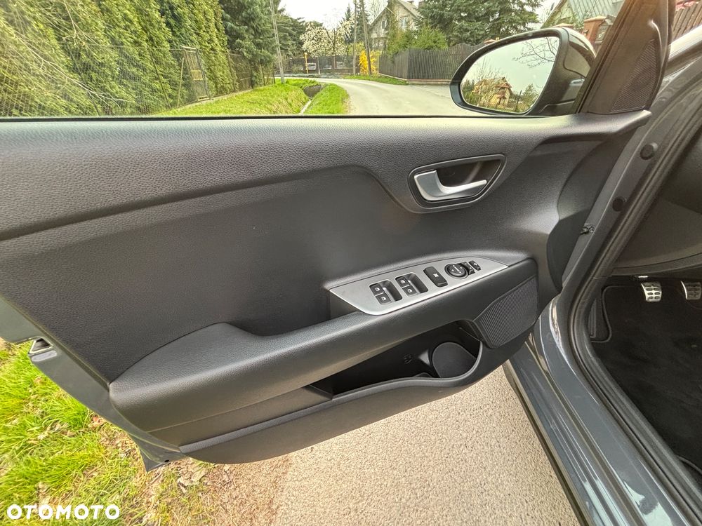 Kia Rio 1.0 T-GDI 120 Mild-Hybrid GT Line - 12