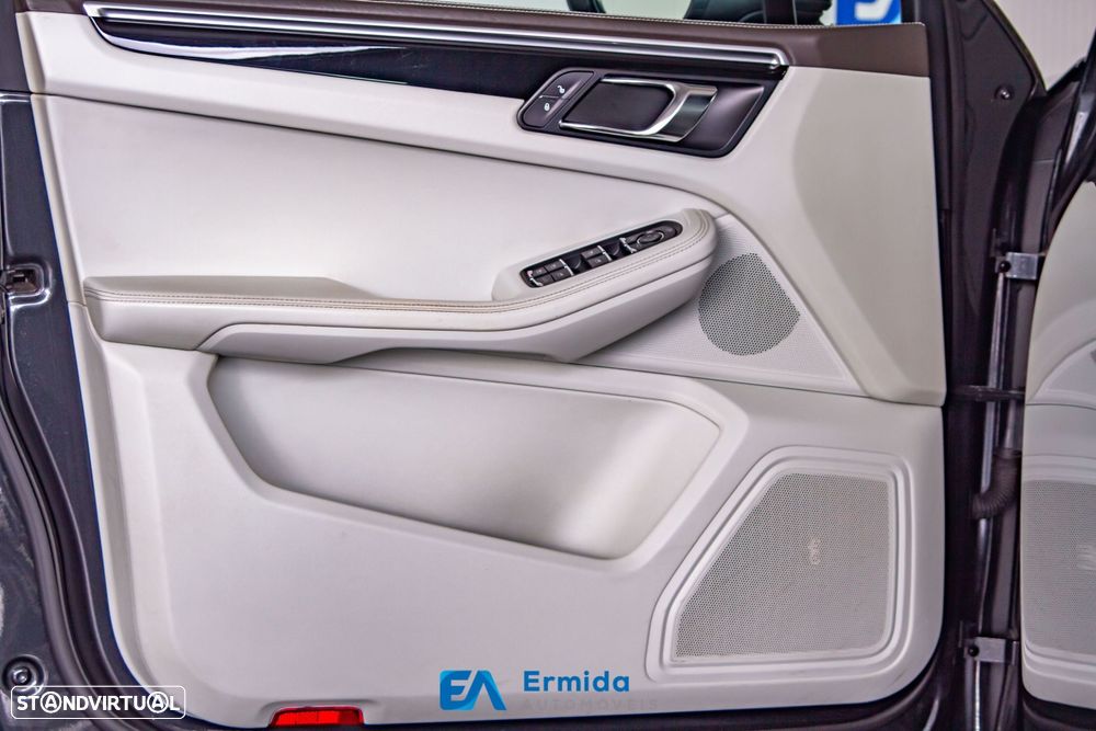 Porsche Macan S All Weather - 36