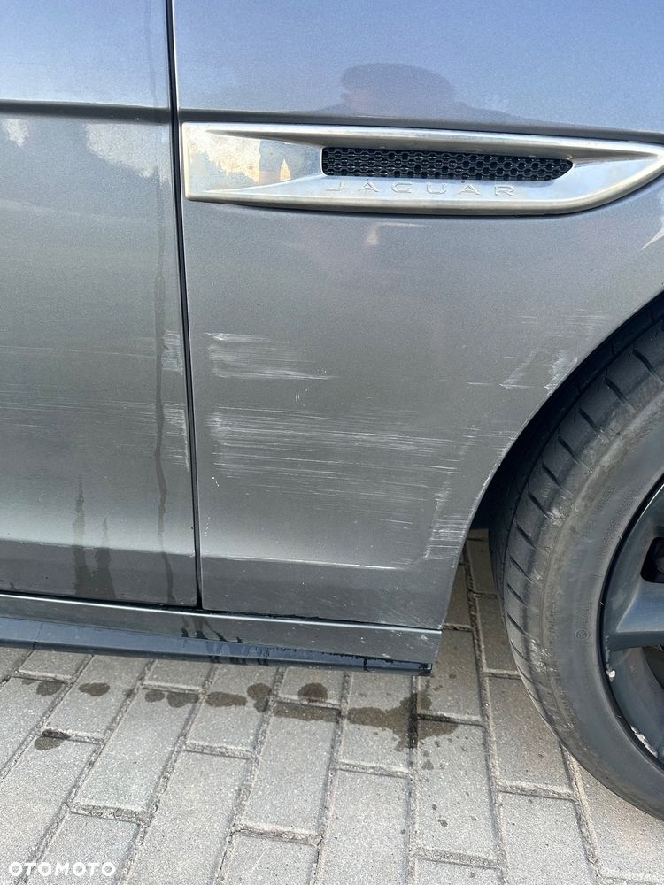 Jaguar XF 3.0 TDV6 R-Sport - 13