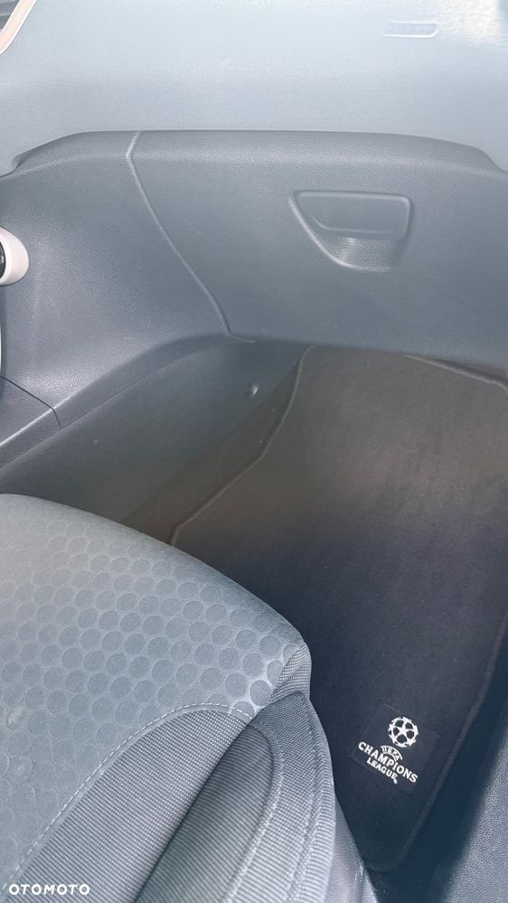 Ford Fiesta 1.6 Ti-VCT Sport - 12