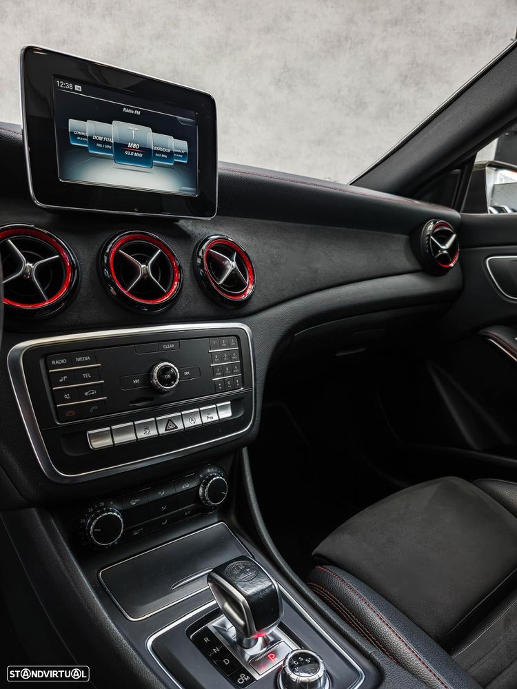 Mercedes-Benz CLA 45 AMG Shooting Brake 4-Matic - 13