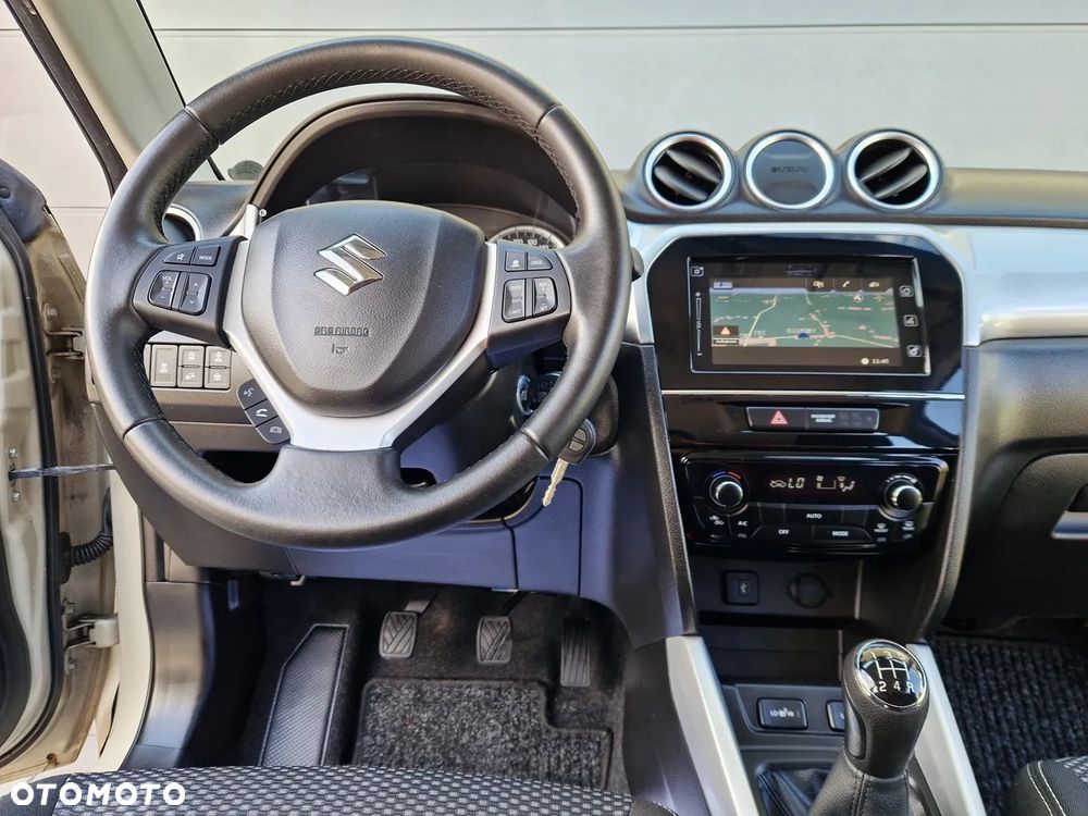 Suzuki Vitara 1.6 (4x4) Allgrip Comfort+ - 18