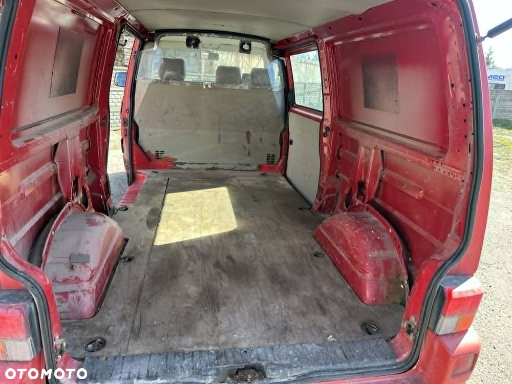 Volkswagen Transporter - 8