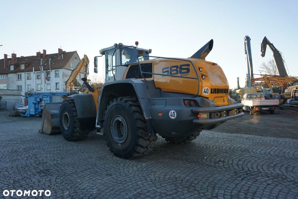 Liebherr L586 xpower - 4