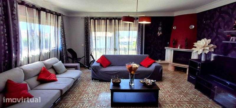 Moradia V4 com 1000m2 de jardim- Gulpilhares - Grande imagem: 2/8