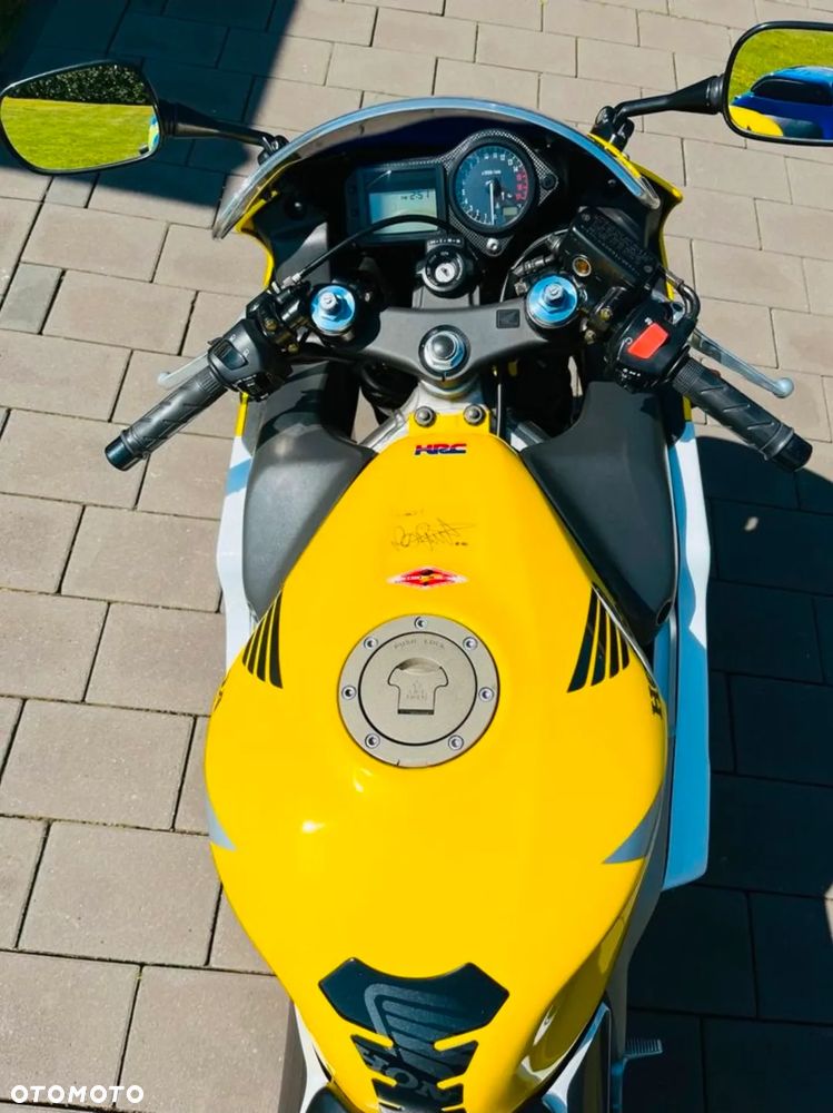 Honda CBR - 3