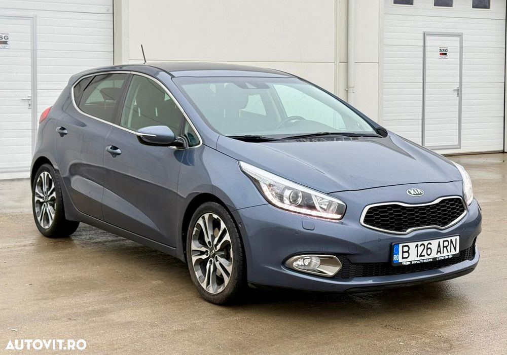 Kia Ceed 1.6 GDI DCT SW Platinum Edition - 3
