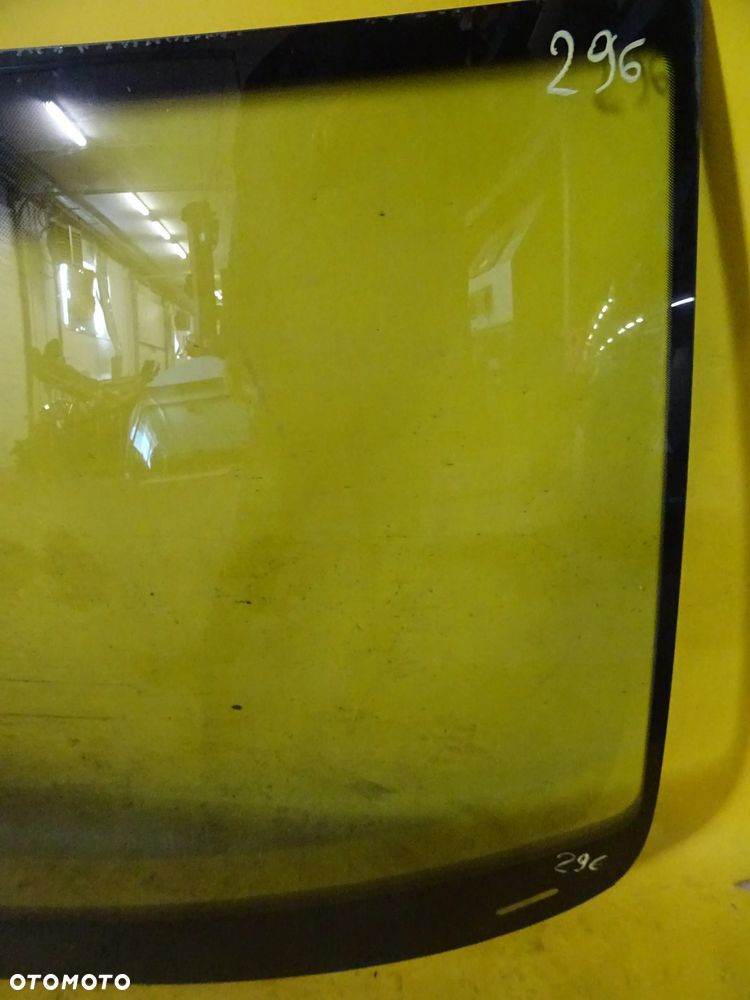 SZYBA CZOŁOWA PRZEDNIA VW TOURAN I NR296 - 4