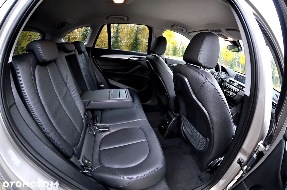 BMW X1 sDrive18d Business Edition - 20