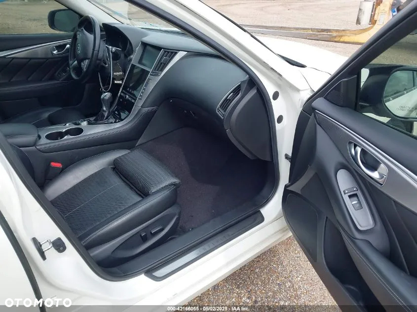Infiniti Q50 - 9