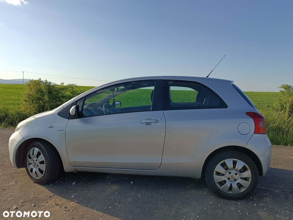 Toyota Yaris - 6