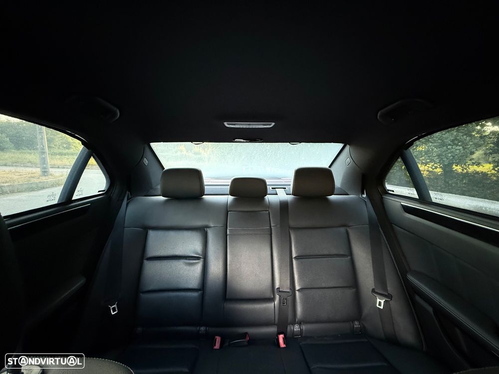 Mercedes-Benz E 250 CDI Avantgarde BlueEfficiency — fotografia 46