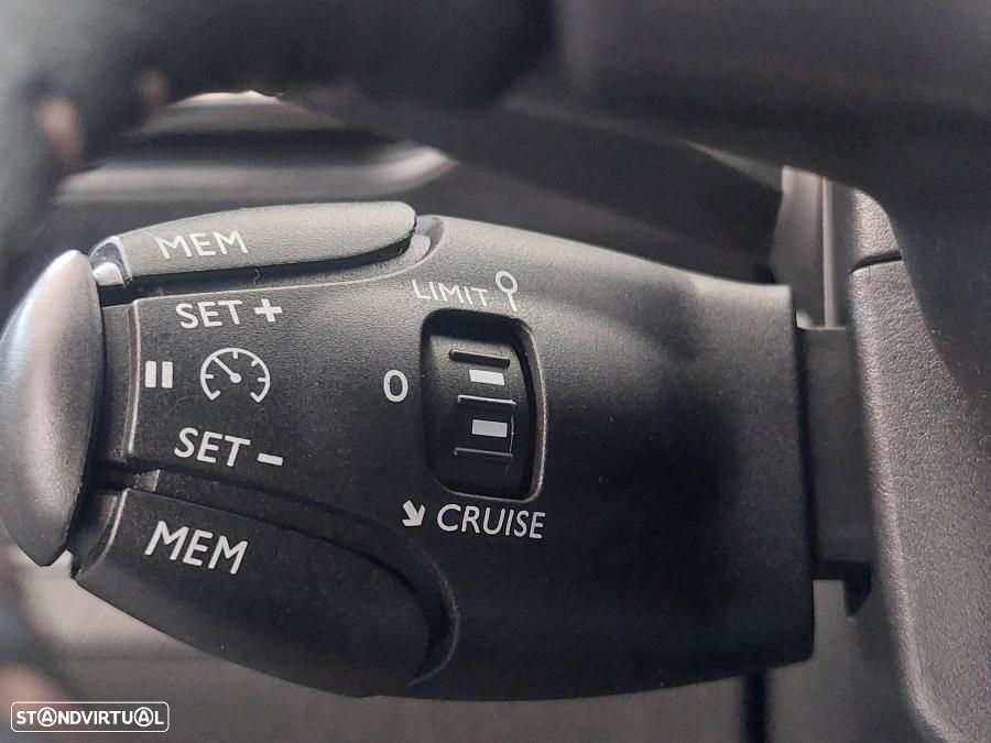 Peugeot 3008 1.5 BlueHDi Active - 24