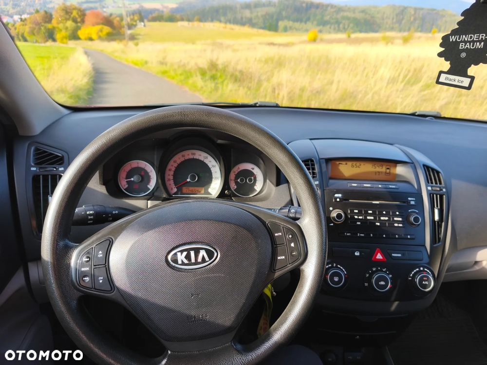 Kia ProCeed - 16