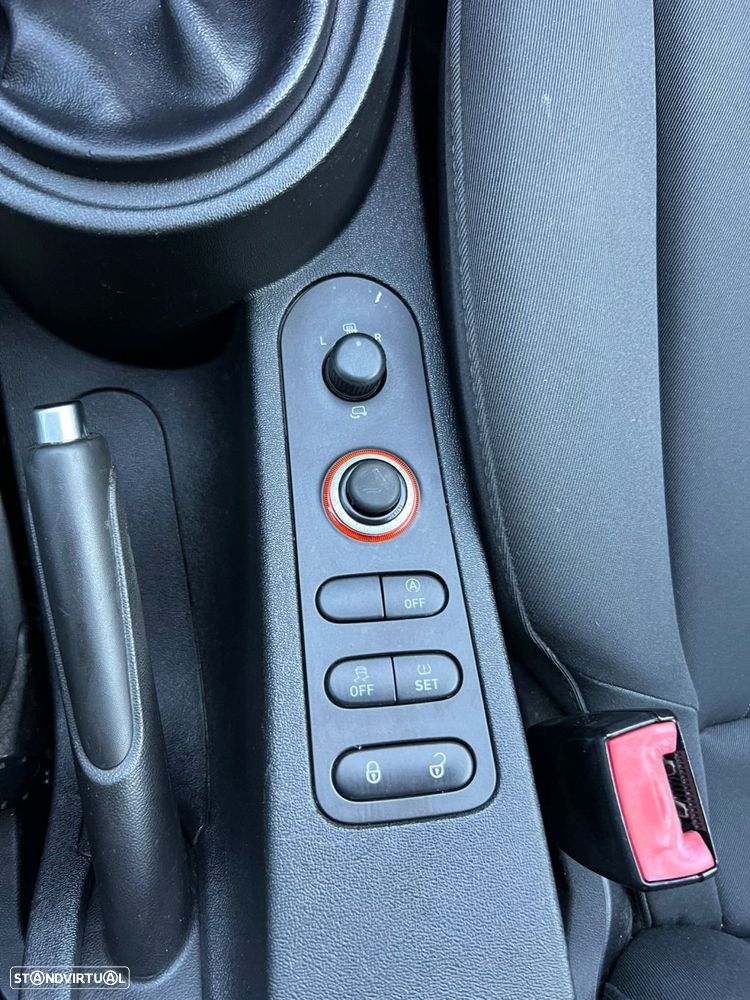 SEAT Leon 1.6 TDI Ecomotive Copa Plus - 28