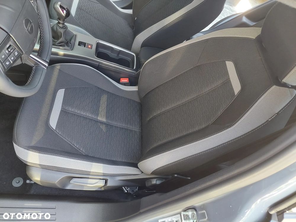 Opel Mokka 1.2 T Business Edition S&S - 24