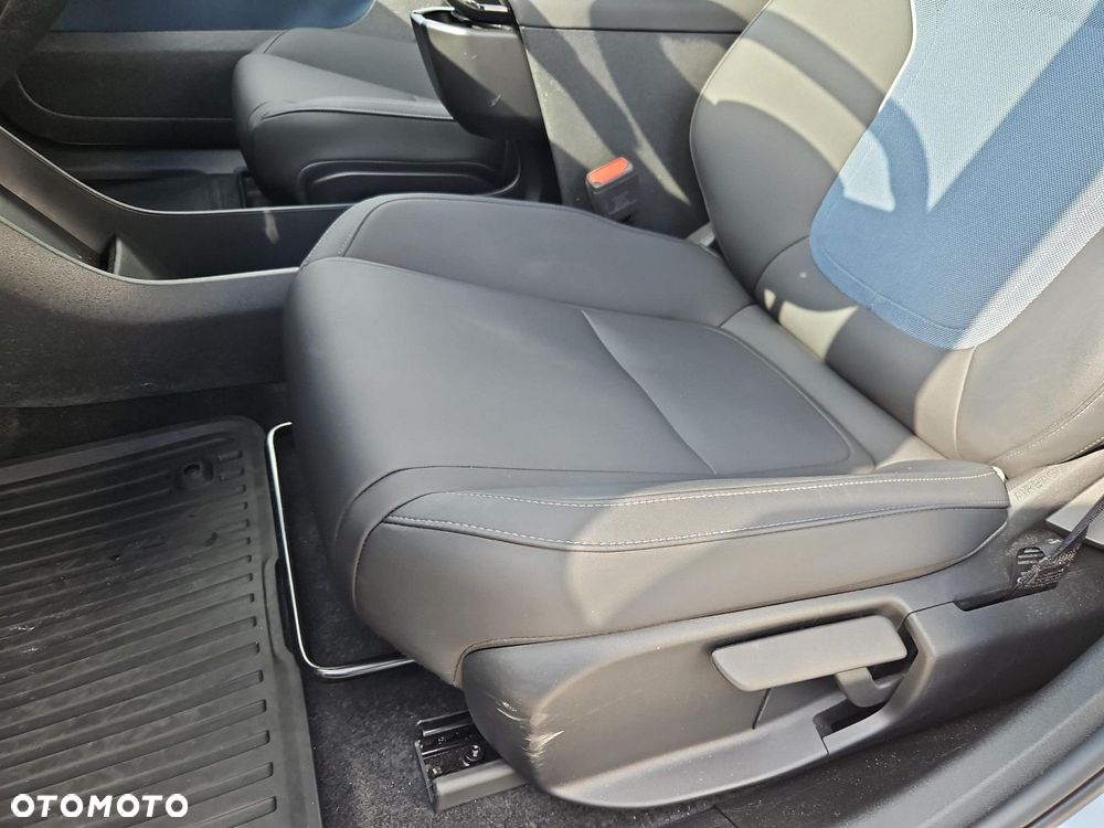 Volvo EX30 69kWh Single Motor Long Range Core - 24