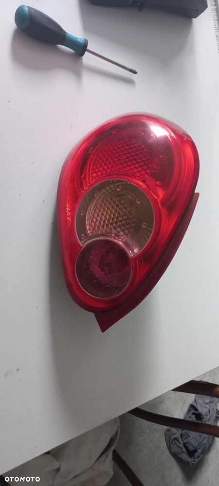 LAMPA LEWA TYLNA TOYOTA AYGO I EUROPA poznan - 1
