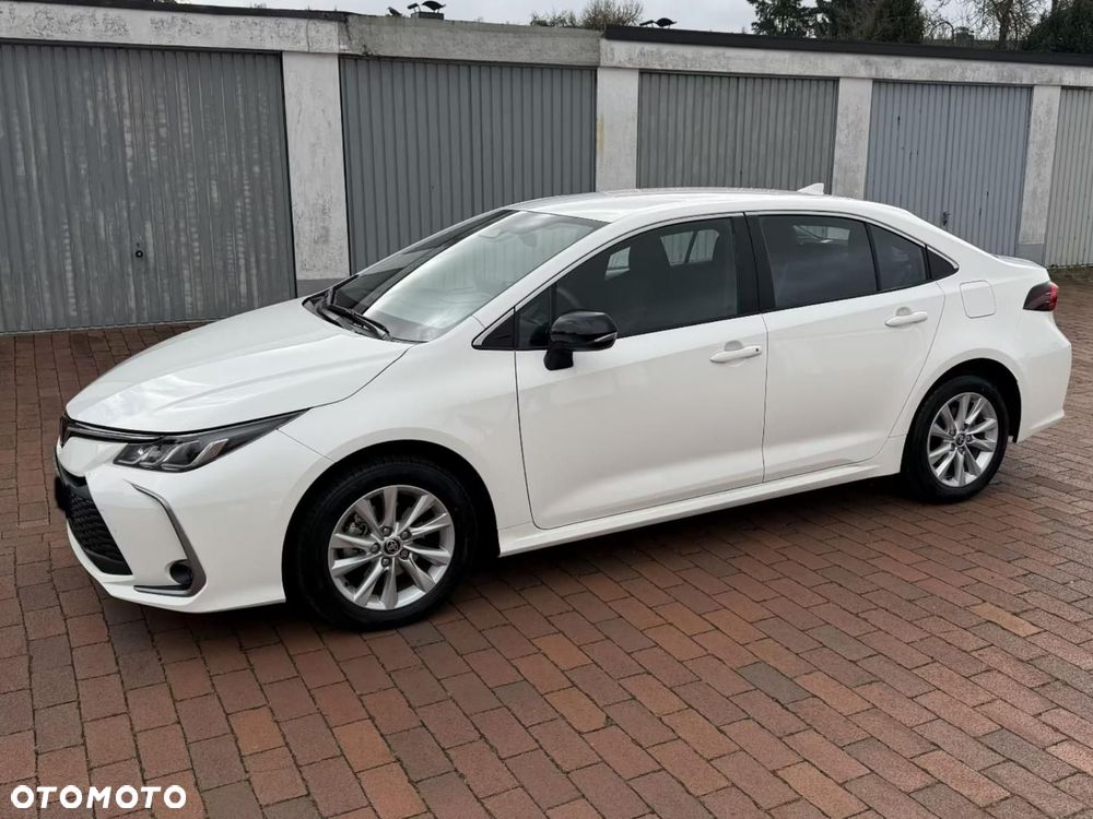 Toyota Corolla - 4