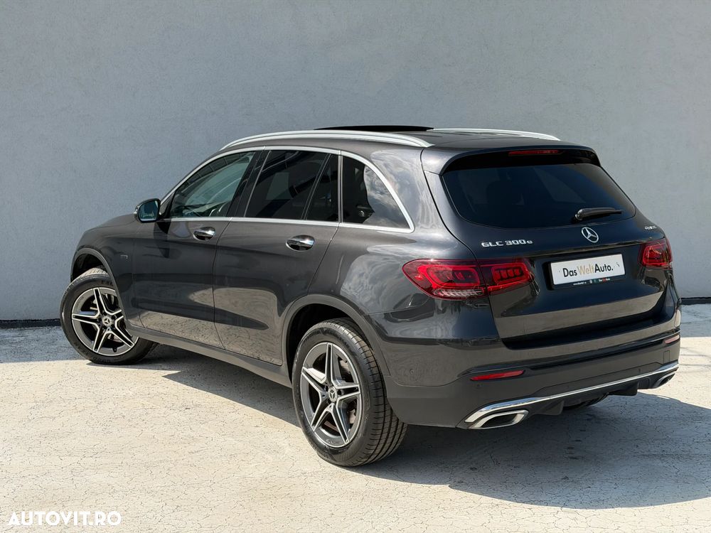 Mercedes-Benz GLC 300 e 4MATIC - 4