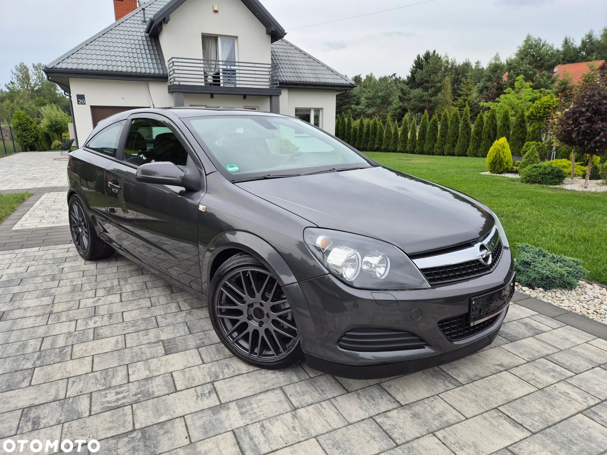 Opel Astra GTC 1.6 - 1