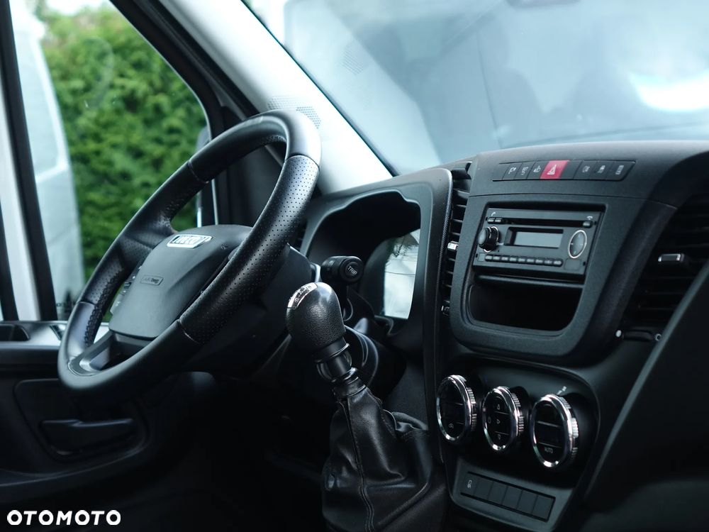 Iveco 35C16 Kontener Na Bliźniaku MAŁY PRZEBIEG - 10