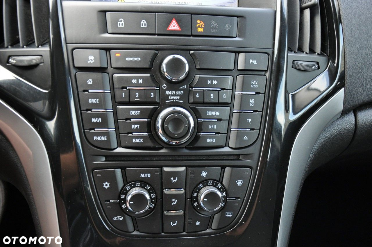 Opel Astra 1.4 Turbo Cosmo - 19