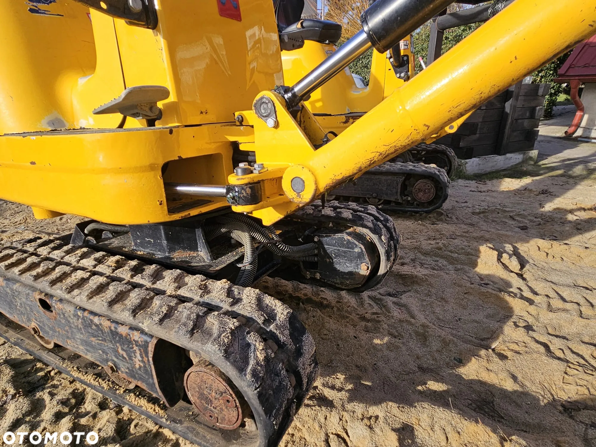 JCB 8008 - 7